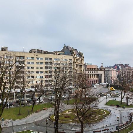Апартаменти на вул. Валова 21/16а Львов Экстерьер фото